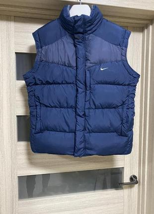 Жилетка пуховая винтажная 
nike vintage down vest