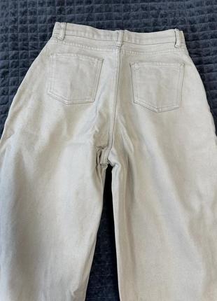 Бежевые джинсы5 фото