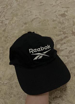 Нова кепка reebok