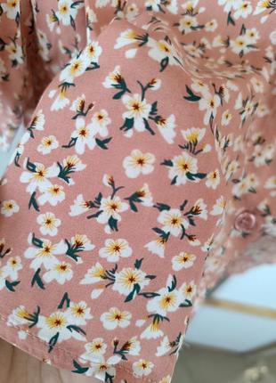 Штапельная рубашка в цветочный принт4 фото