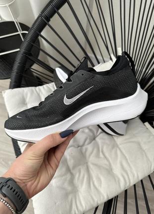 Кросівки nike zoom fly 4