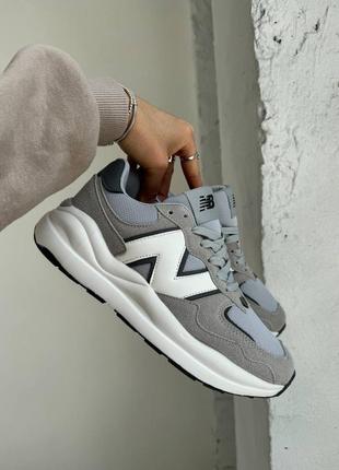 Жіночі кросівки new balance 327 5740 сірі