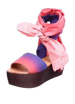 Яскраві літні босоніжки від & other stories р-н 39, 41