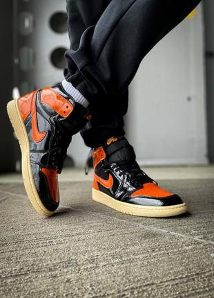 Чоловічі кросівки nike air jordan 1 retro high og "black/orange"8 фото