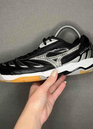 Кроссовки игровые mizuno 40 р1 фото