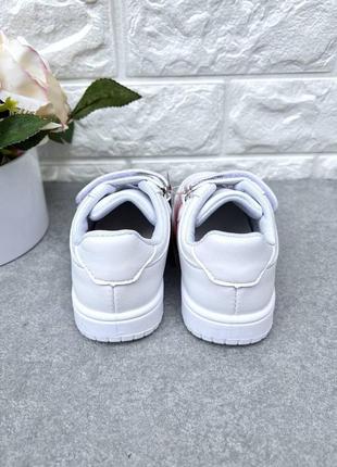Белые классические кроссовки apawwa3 фото