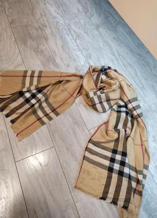 Burberry шарф палантин великий