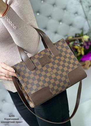 Женская стильная и качественная сумка коричневая в клетку3 фото