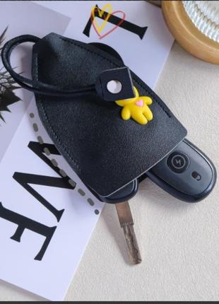 Ключниця-чохол для ключів від квартири, автомобільних ключів.