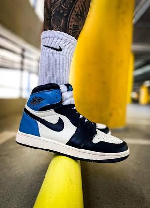 Чоловічі кросівки nike air jordan1 retro high og university blue