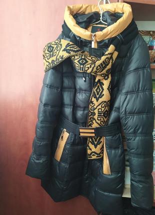 Зимнее пальто с шарфом3 фото