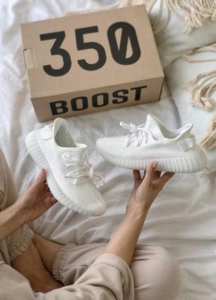 Жіночі кросівки adidas yeezy boost 350 cream white