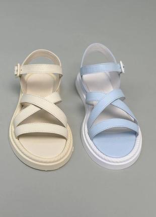 Сандалии кожаные