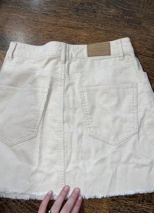 Вельветовая юбка мини молочная юбка на пуговицах pull &amp; bear вельветовая юбка экрю юбка мины бархатная юбка3 фото