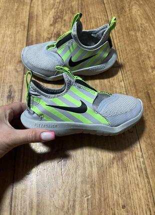 Кроссовки nike р-27-27,5