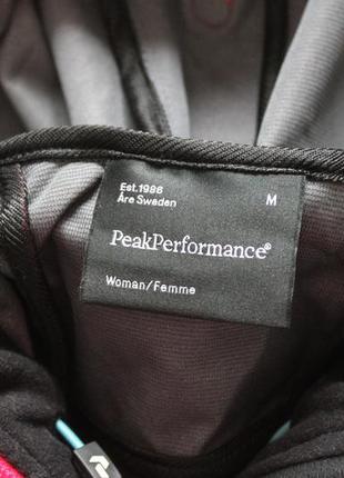Женская трекинговая куртка peak perfomance оригинал софтшел мембранная6 фото