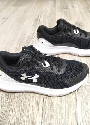 Кроссовки under armour