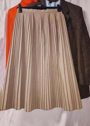 Красивая полушерстяная юбка в мелкую складку,42-48разм,пот-36см, венгрия.