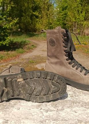 Женские кожаные демисезонные ботинки palladium pampa hi rise l zip6 фото