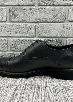 Чоловічі туфлі wot's класичні шкіряні чорні6 фото
