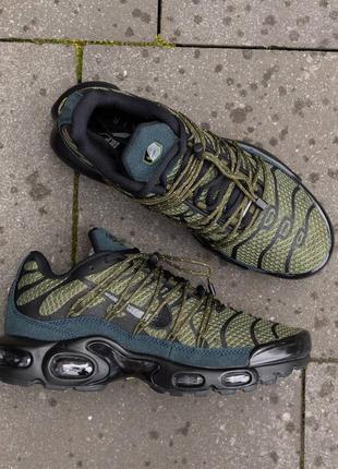 Стильные кроссовки nike air max plus tn khaki black1 фото