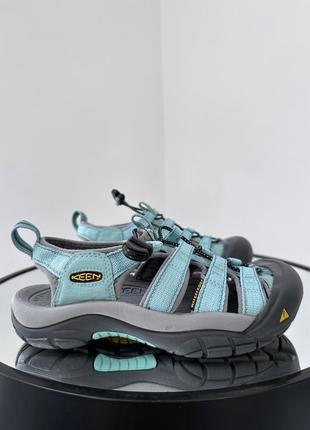 Мощные высококачественные  босоножки keen