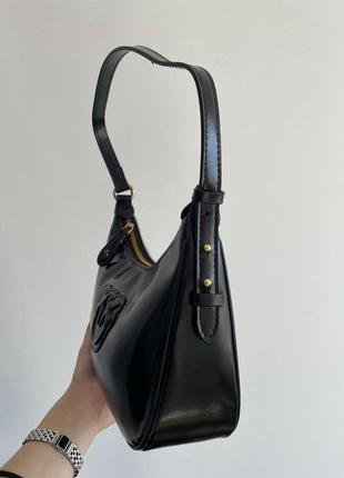 Сумка женская черная пинко pinko half moon bag simply black with leather buckle6 фото