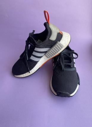 Кроссовки adidas boost