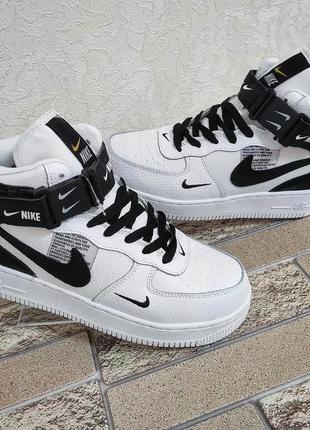 Кросівки чоловічі білі nike air force 42