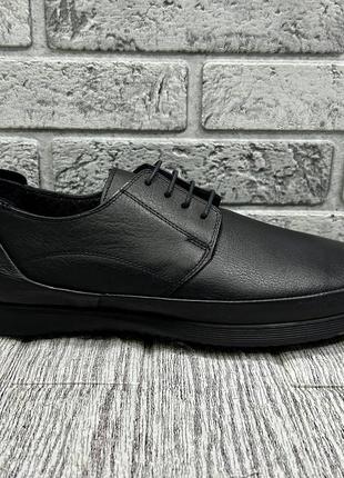 Мужские туфли из натуральной кожи в черном цвете на шнурке-резинке6 фото