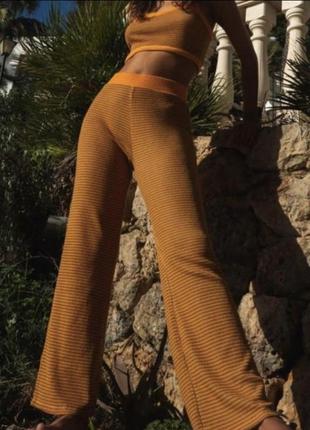 Брюки zara клеш оранжевые брюки женские1 фото