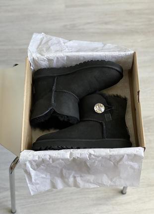 Женские чёрные угги ugg mini bailey button swarovski black2 фото