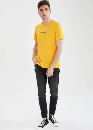 Жёлтая футболка3 фото
