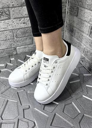 Кроссовки stan smith в белом цвете с черным задником 37-41