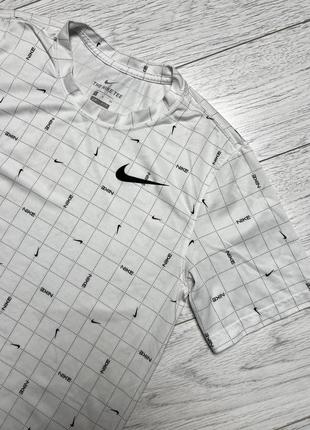 Футболка nike dri fit  розмір s стан відмінний2 фото