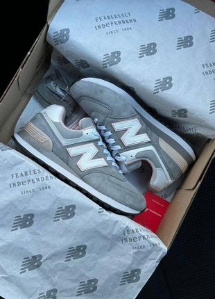 Женские кроссовки в стиле new balance 574 Сендалий беленс / демисезонные / весенние, летние, осенние / замша / черные, белые, серые, розовые6 фото