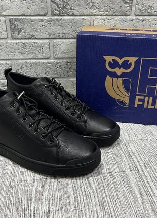 Мужские демисезонные кожаные ботинки черного цвета от производителя filkison
