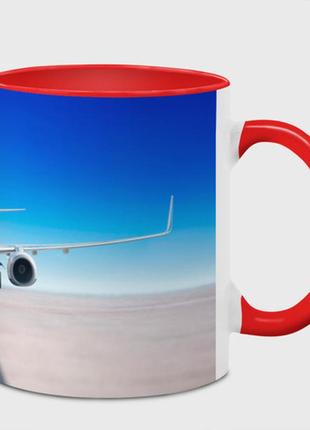 Чашка с принтом  «самолёт на взлётной полосе» (цвет чашки на выбор)