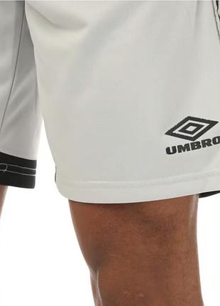Мужские серые и шорты umbro с лампасами,новые.