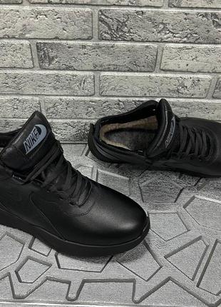 Кожаные зимние мужские кроссовки черного цвета3 фото