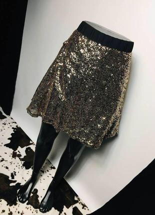 Новая чёрная блестящая юбка клёш на резинке расшитая золотыми пайетками на подкладке от internationale л8 фото