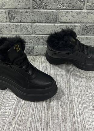 Зимние кожаные женские черные ботинки4 фото