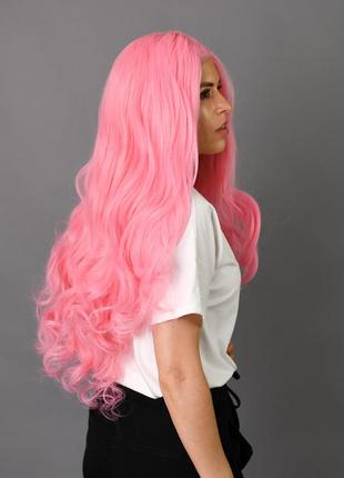 Парик zadira ярко розовый женский длинный волнистый на сетке из термоволос8 фото