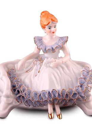 Фігурка декоративна "принцеса" 18 см біла