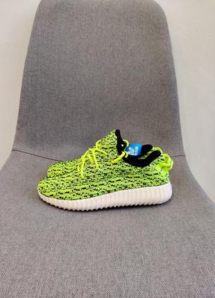 Кроссовки yeezy boost изи буст салатовые