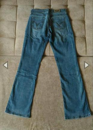 Джинсы levis клёш  572 w28 l32