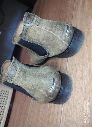 Tommy hilfiger брутальні шкіряні черевики челсі устілка 27,5 см4 фото
