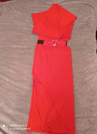 Шикарное вечернее ярко-красное платье. шерсть.4 фото
