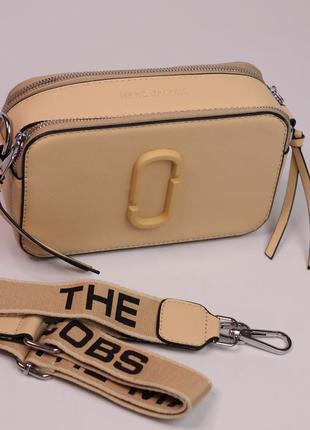 Жіноча сумка marc jacobs logo light beige, жіноча сумка, марк джейкобс світло-бежевого кольору3 фото