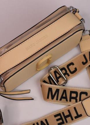 Жіноча сумка marc jacobs logo light beige, жіноча сумка, марк джейкобс світло-бежевого кольору4 фото